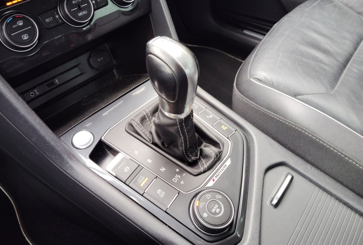 Volkswagen Tiguan 2.0 BI-TDI 240 BMT DSG7 4motion Carrat Exclusive