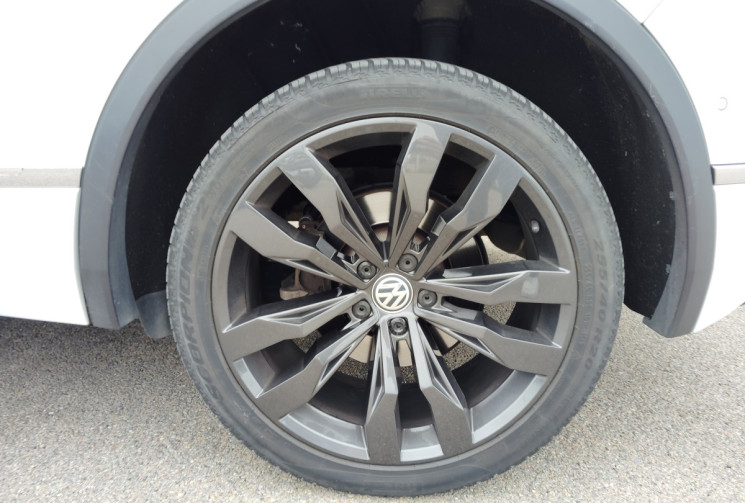 Volkswagen Tiguan 2.0 BI-TDI 240 BMT DSG7 4motion Carrat Exclusive