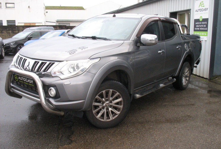 Mitsubishi L200 III Pickup double cabine 4WD 2.4L DI-D 181cv 4x4 Pour PRO de l'AUTO