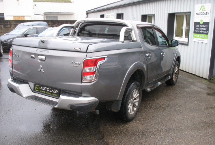 Mitsubishi L200 III Pickup double cabine 4WD 2.4L DI-D 181cv 4x4 Pour PRO de l'AUTO