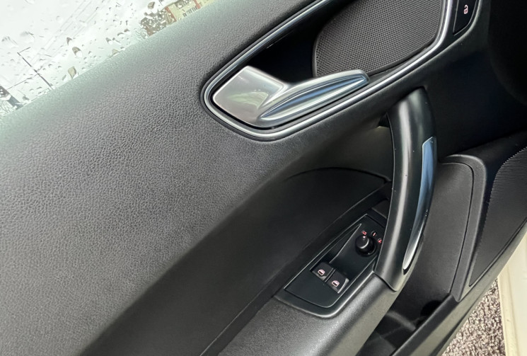 Audi A1 I 3 Portes 1.4 TFSI S-Tronic7 122 cv Boîte auto S Line