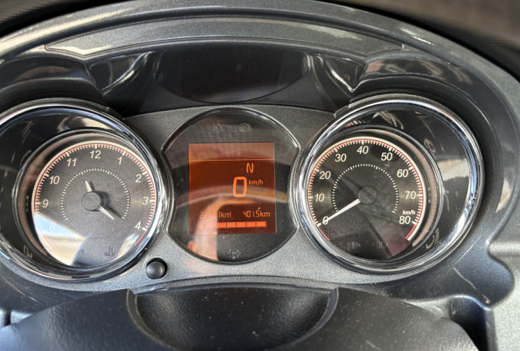 Ligier JS 60 / sans permis / boite auto, clim, caméra