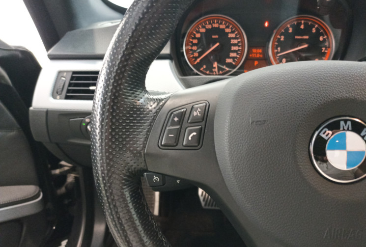 BMW SERIE 3 COUPE 330 xi E92 272 ch Pack M – entretien à jour – vidange de boîte effectuée