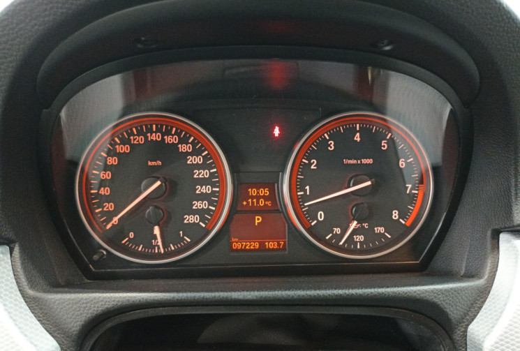 BMW SERIE 3 COUPE 330 xi E92 272 ch Pack M – entretien à jour – vidange de boîte effectuée