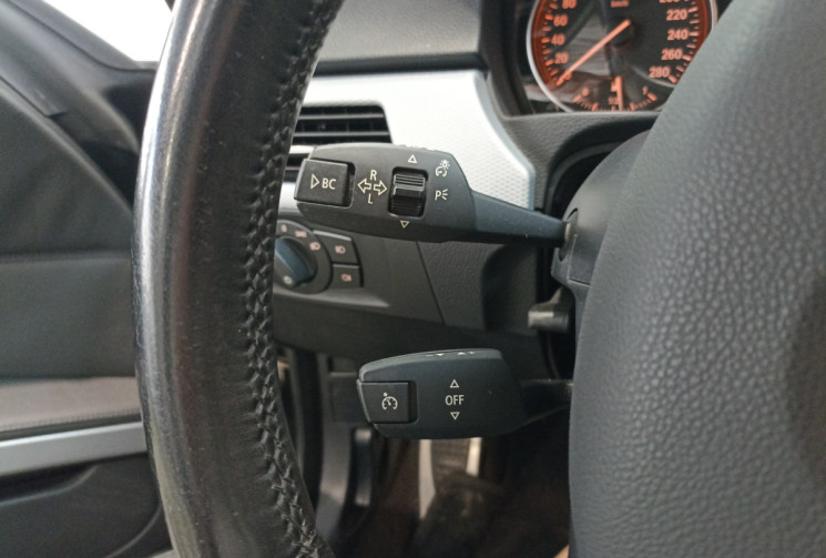 BMW SERIE 3 COUPE 330 xi E92 272 ch Pack M – entretien à jour – vidange de boîte effectuée