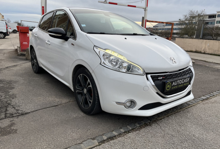Peugeot 208 GT 1.6 HDi 92 Ch