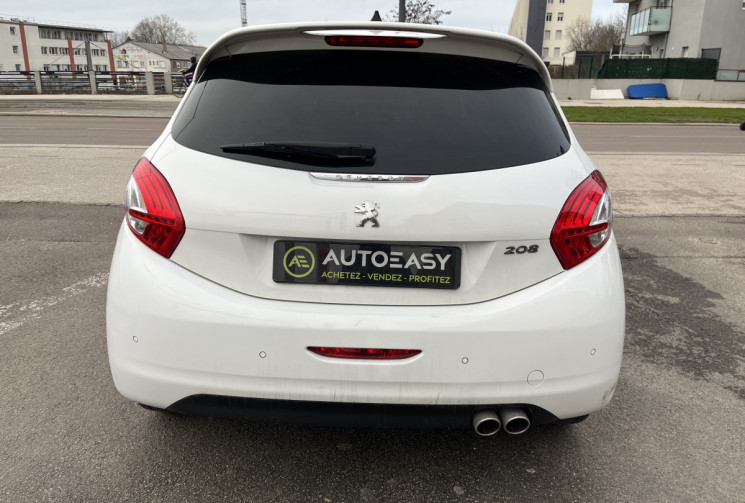 Peugeot 208 GT 1.6 HDi 92 Ch