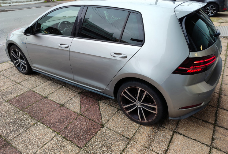 Volkswagen Golf GTE  Phase 2  1.4 TSI 204 Hybride Rechargeable DSG6 - Suivi VW - Carplay