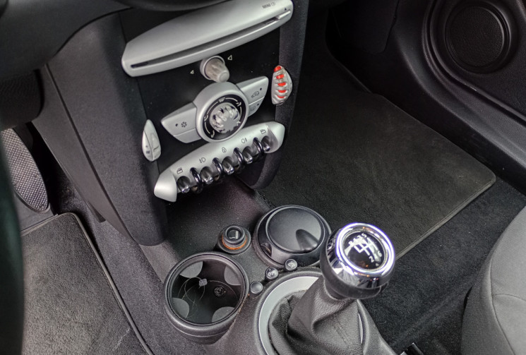 Mini Cooper 2 (R56) 1.6 i 16V 120ch