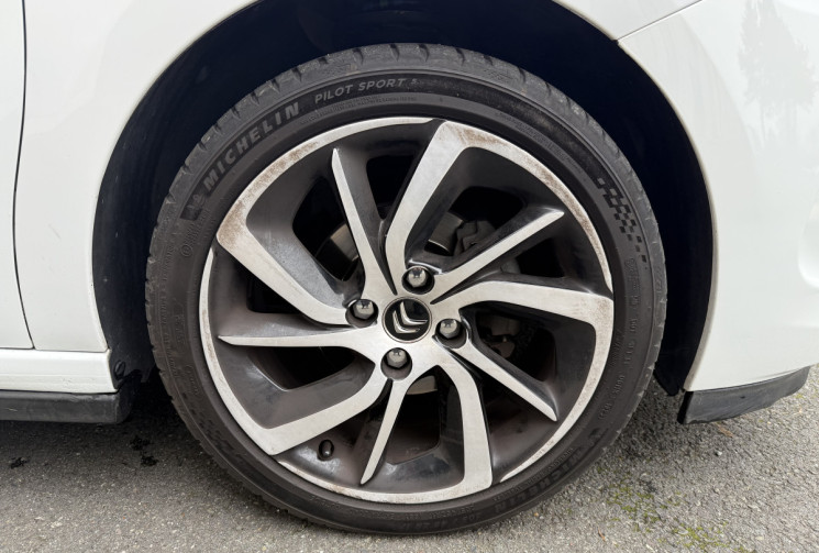 Citroën DS3 1.6 BLUEHDI 120 SO IRRESISTIBLE