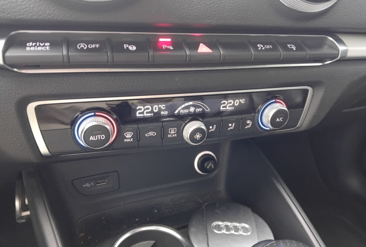 Audi A3 SPORTBACK 2.0 TDI 150 S LINE  S-Tronic - Suivi Audi - Caméra de recul 