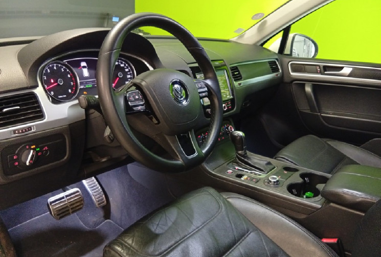 Volkswagen Touareg 3.0 tsi 380h 335 full-hybrid hybrid carat edition 4motion tiptronic bva