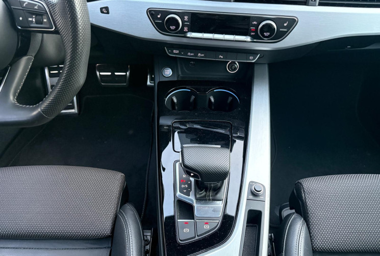 Audi A4 2.0 TDI / mild hybrid S line 136 CV / ENTRETIEN AUDI