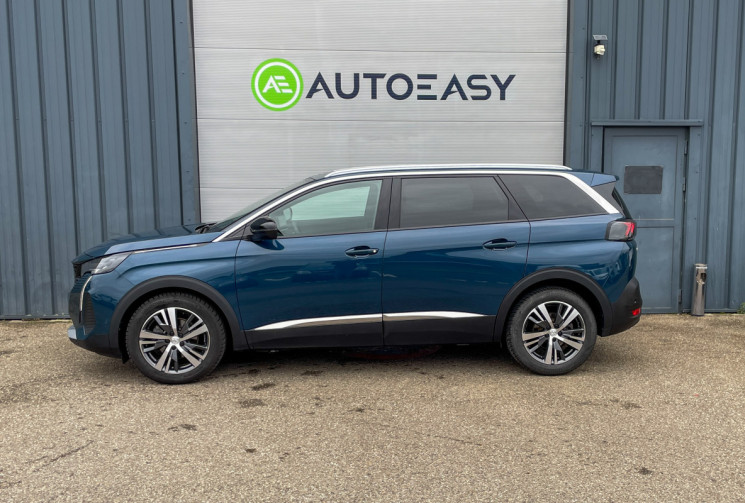 Peugeot 5008 PEUGEOT 5008 ALLURE 7 PLACES GARANTIE CONSTRUCTEUR 06/2026  CARNET PEUGEOT  CUIR NOIR 