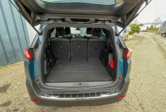 Peugeot 5008 PEUGEOT 5008 ALLURE 7 PLACES GARANTIE CONSTRUCTEUR 06/2026  CARNET PEUGEOT  CUIR NOIR 