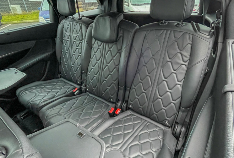 Peugeot 5008 PEUGEOT 5008 ALLURE 7 PLACES GARANTIE CONSTRUCTEUR 06/2026  CARNET PEUGEOT  CUIR NOIR 