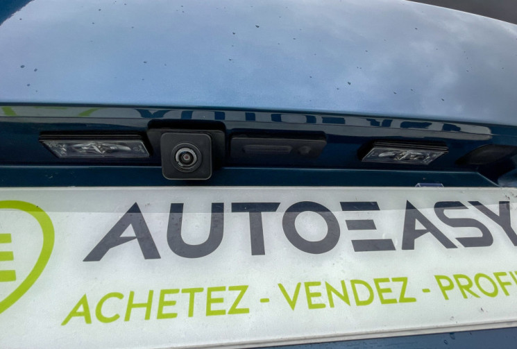 Peugeot 5008 PEUGEOT 5008 ALLURE 7 PLACES GARANTIE CONSTRUCTEUR 06/2026  CARNET PEUGEOT  CUIR NOIR 