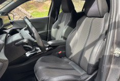 Peugeot 2008 PEUGEOT 2008 GT 130cv APPLE CARPLAY - VIRTUAL COCKPIT 3D - COMMANDE VOLANT - CAMERA 360