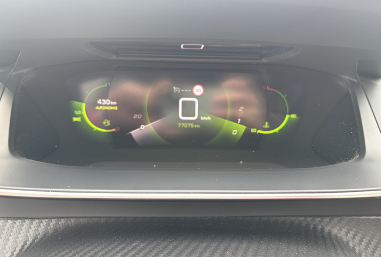 Peugeot 2008 PEUGEOT 2008 GT 130cv APPLE CARPLAY - VIRTUAL COCKPIT 3D - COMMANDE VOLANT - CAMERA 360