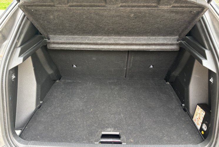 Peugeot 2008 PEUGEOT 2008 GT 130cv APPLE CARPLAY - VIRTUAL COCKPIT 3D - COMMANDE VOLANT - CAMERA 360