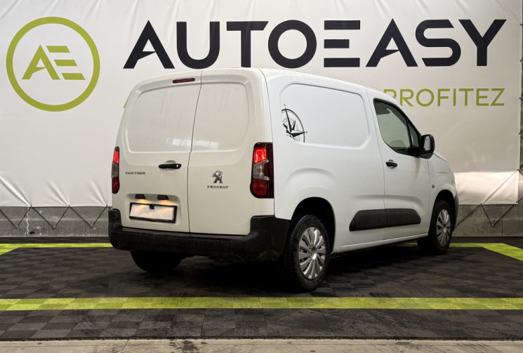 Peugeot Partner Standard 650kg 1.2 110ch Pro - Entretien à jour, Faible kilométrage