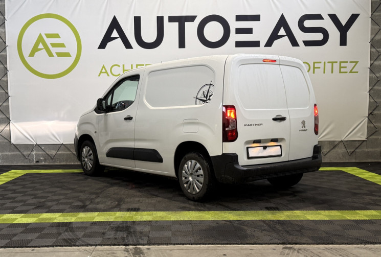 Peugeot Partner Standard 650kg 1.2 110ch Pro - Entretien à jour, Faible kilométrage