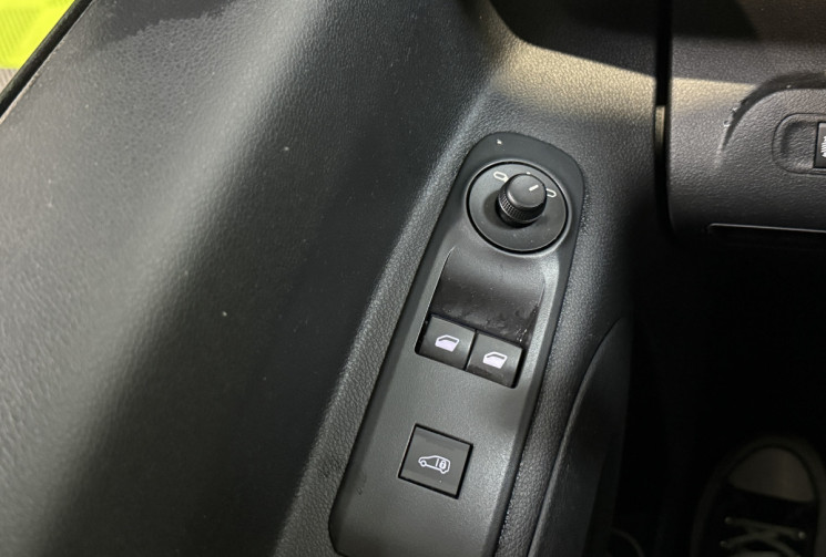 Peugeot Partner Standard 650kg 1.2 110ch Pro - Entretien à jour, Faible kilométrage