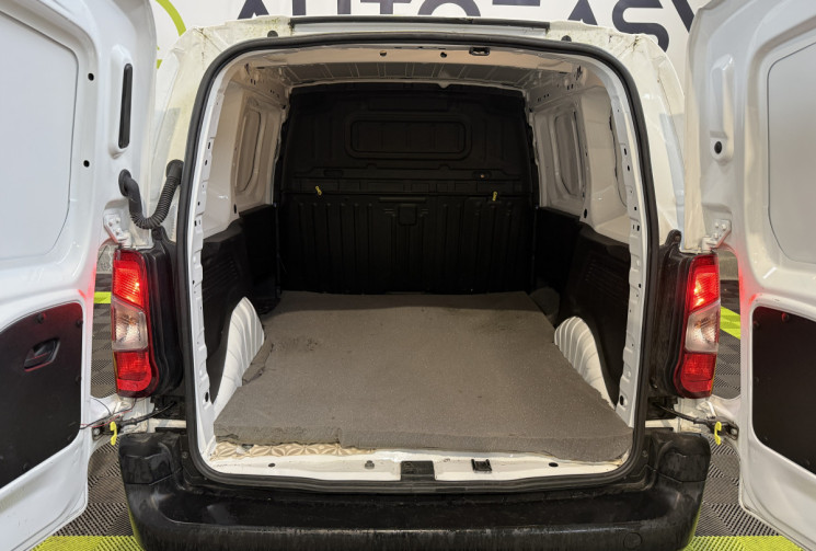 Peugeot Partner Standard 650kg 1.2 110ch Pro - Entretien à jour, Faible kilométrage