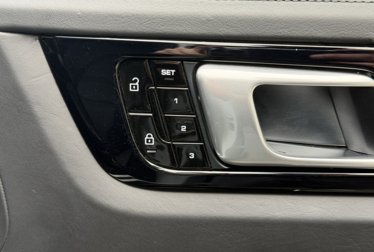 Porsche CAYENNE COUPE S 2.9 V6 440 ch / Toit Pano / Bose / Carplay / Camera 360 / Entretien Porsche