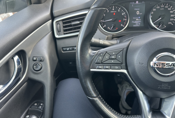 Nissan Qashqai 1.2 DIG-T 115 Ch N-Connecta * TOIT PANORAMIQUE * CAMERA 360°