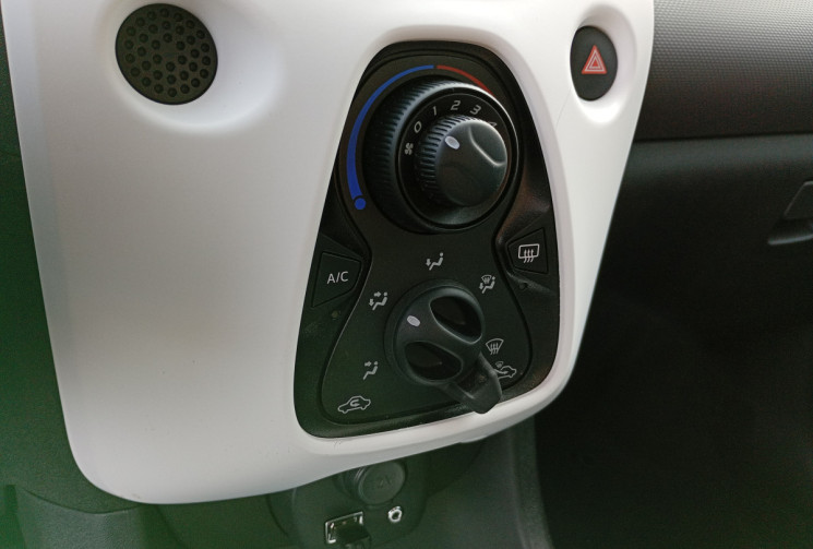 Citroën C1  CITROEN C1 VTi 72 S&S Millenium