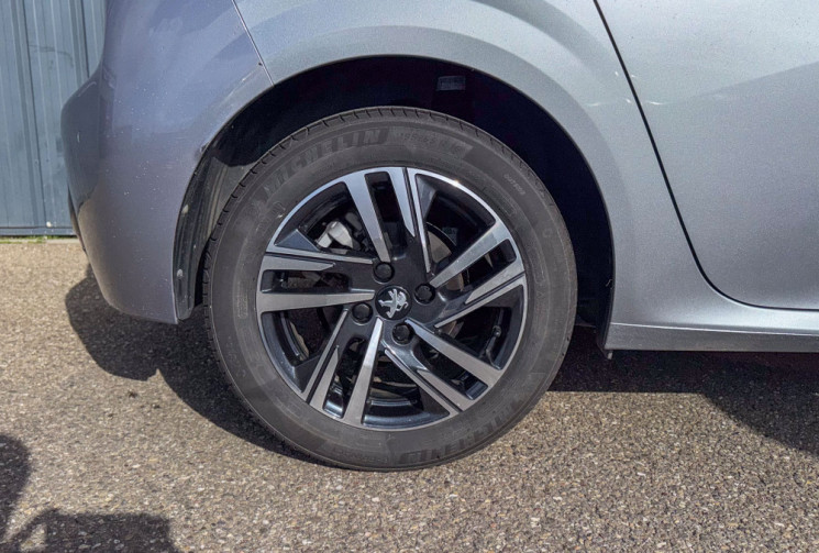 Peugeot 208 1.2 PureTech S&S 100 cv Allure Pack Caméra LED Sièges chauffant Keyless