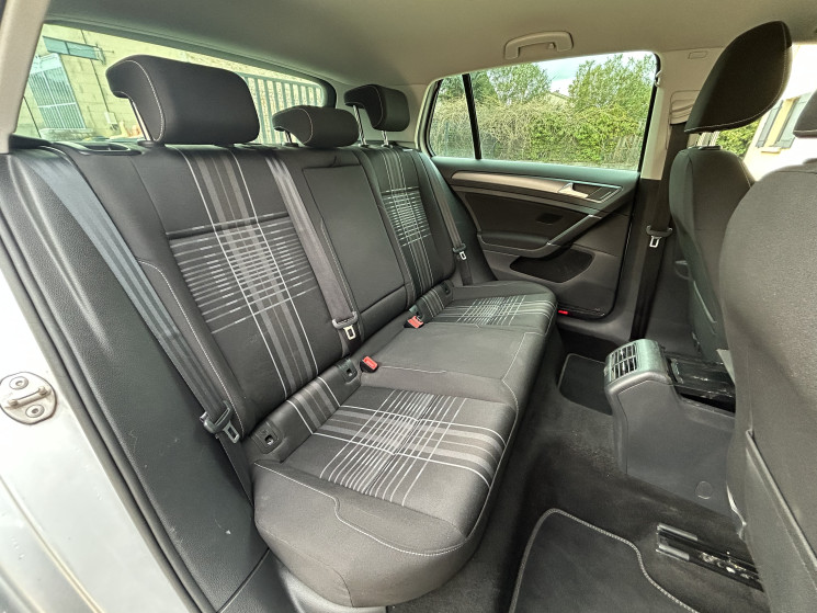 Volkswagen Golf VII 1.6 TDI 110ch BlueMotion Technology FAP Lounge 5p