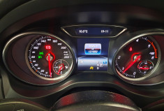 Mercedes GLA 180 D 109 Sensation 7G TOIT OUVRANT- ENTRETIEN A JOUR  - 