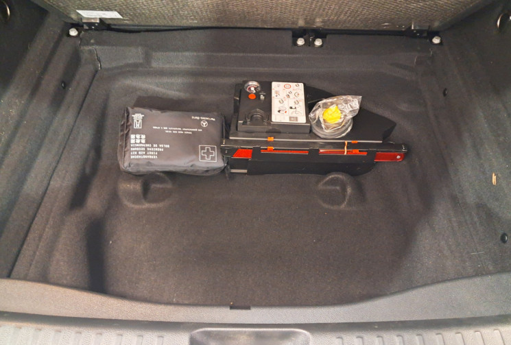 Mercedes GLA 180 D 109 Sensation 7G TOIT OUVRANT- ENTRETIEN A JOUR  - 