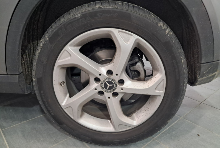 Mercedes GLA 180 D 109 Sensation 7G TOIT OUVRANT- ENTRETIEN A JOUR  - 