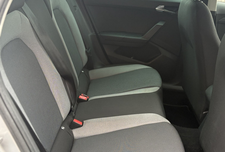 SEAT Ibiza 1.6 TDI 80cv / Urban edition / Virtual Cokpit / Révisée / Pneus neufs /