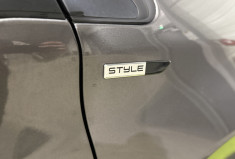 Peugeot 2008 1.2 82ch Style - Suivi 100% Peugeot, Distribution à jour