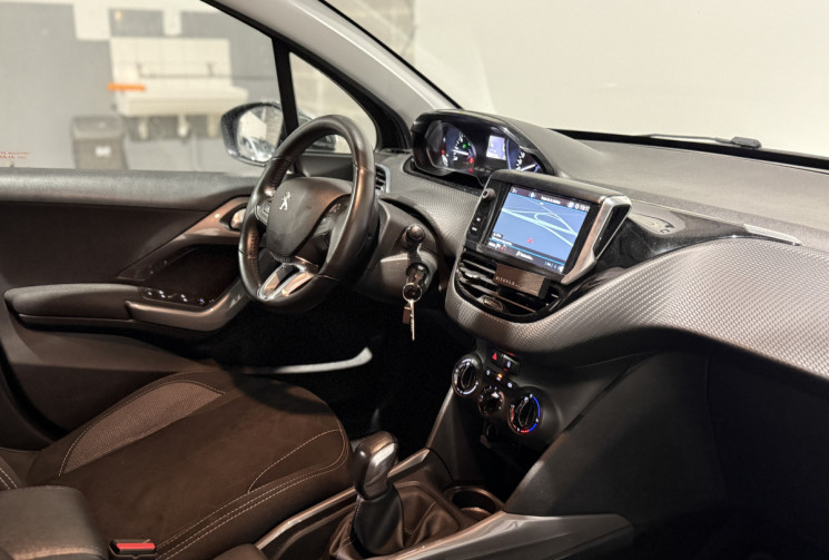 Peugeot 2008 1.2 82ch Style - Suivi 100% Peugeot, Distribution à jour