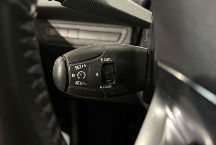 Peugeot 2008 1.2 82ch Style - Suivi 100% Peugeot, Distribution à jour