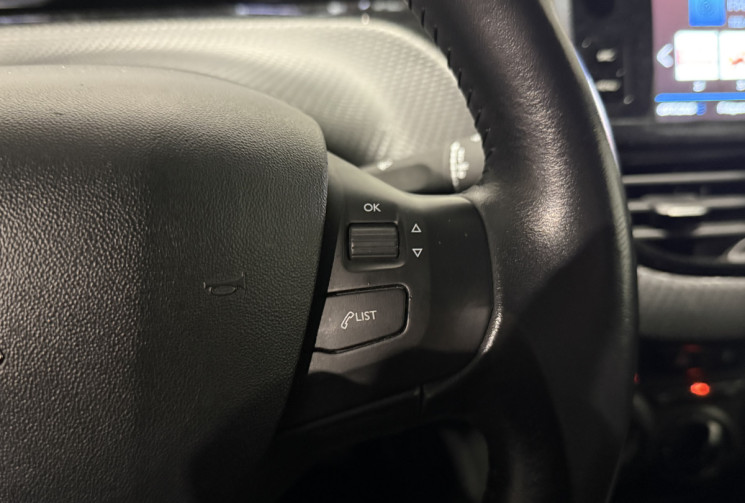 Peugeot 2008 1.2 82ch Style - Suivi 100% Peugeot, Distribution à jour