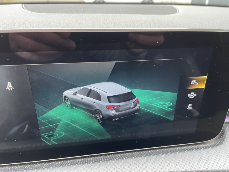 Mercedes Classe A 180 d 116 ch AMG Line 7G-DCT/TO /Apple CarPlay/ Suivi Mercedes 