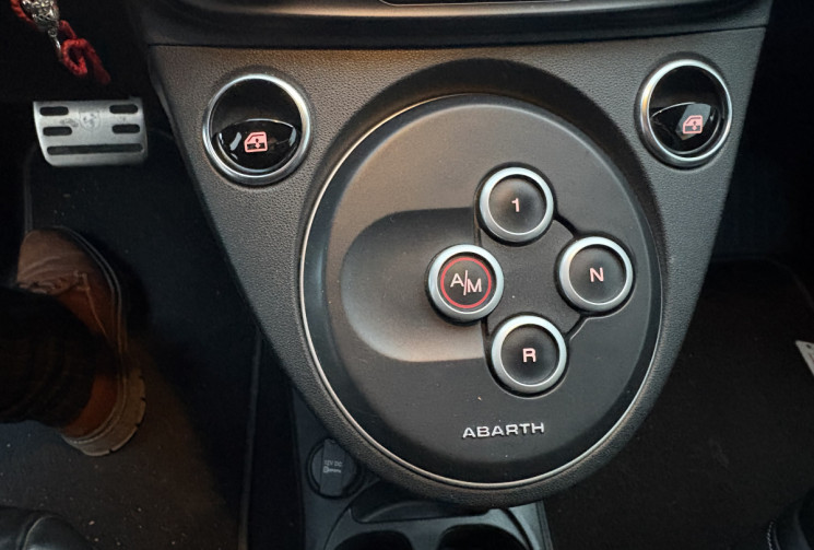 Abarth 500  ABARTH 595 1.4 t-jet 165 cv AUT