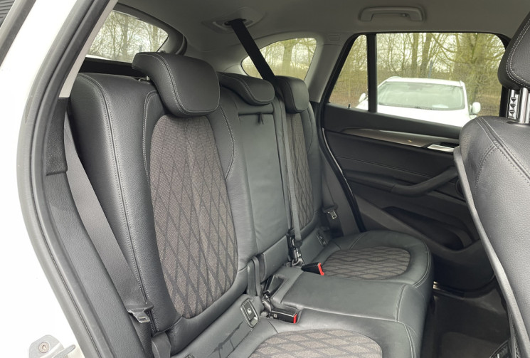 BMW X1 xDrive20dA 190 ch xLine / HUD / Caméra / JA + Pneus hiver