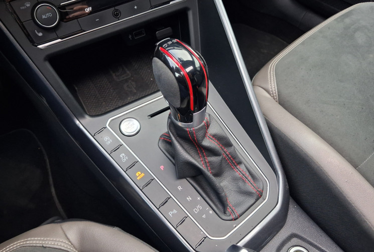 Volkswagen Polo 2.0 TSI 200ch GTI DSG6