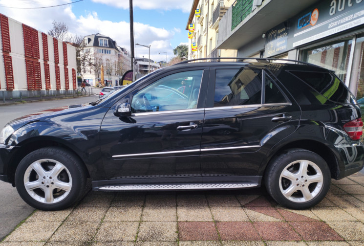 Mercedes ML (164) 320 CDI V6 / 224 cv Boîte auto/ Pack Luxury & Sport 