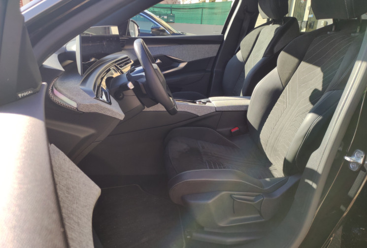 Peugeot 3008 III 1.2 Hybrid e-DSC6 136 cv GT Exclusive