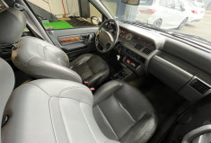 Renault Clio baccara 1.8 90 ch  boite automatique / Youngtimer 