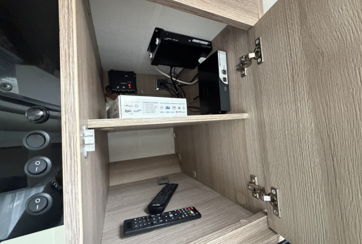 Ford Transit 2.2 155CH - CHAUSSON 718 XLB - CAMPING CAR / PARABOLE / PANNEAU SOLAIRE / CAMERA