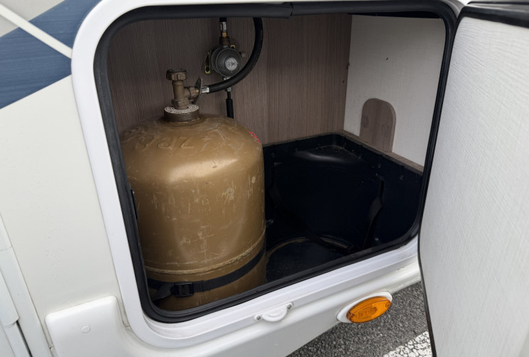 Ford Transit 2.2 155CH - CHAUSSON 718 XLB - CAMPING CAR / PARABOLE / PANNEAU SOLAIRE / CAMERA